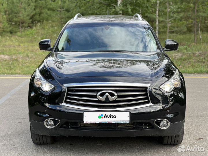 Infiniti QX70 3.0 AT, 2013, 194 300 км