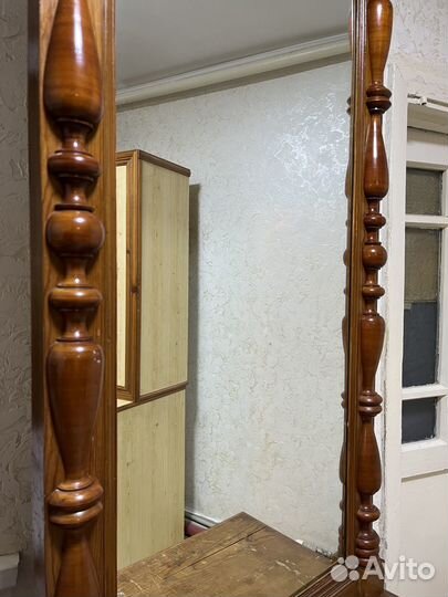 Зеркало старинное напольное с тумбой