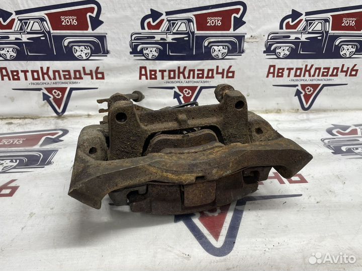 Суппорт передний правый Ауди а6 с6 / А8 Д3 / А4 Б7