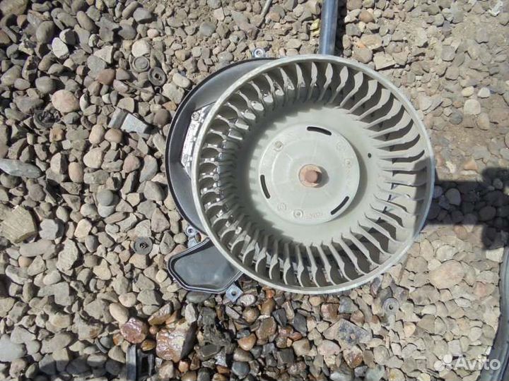 Мотор печки Volvo Xc90 C 59 B5254T2 2005/12