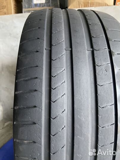 Pirelli P Zero PZ4 275/35 R20 102Y