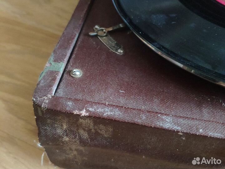 Патефон Дружба