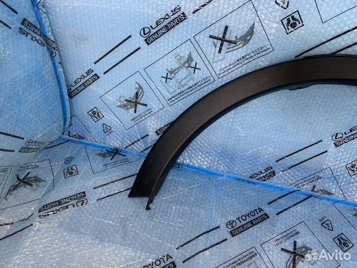 Расширитель крыла задний правый Toyota Rav4 XA40