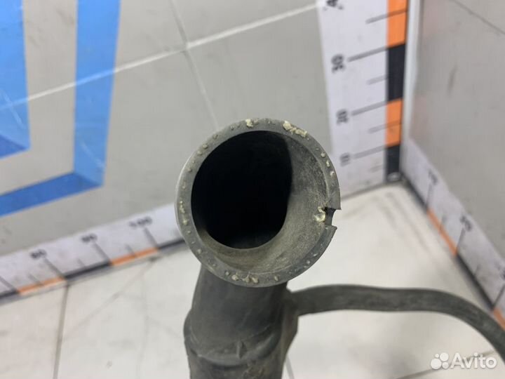 Патрубок системы охлаждения Mercedes W220 S