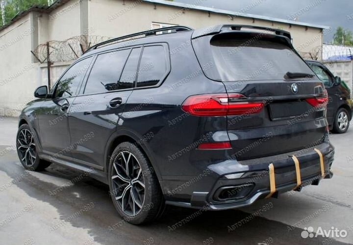 Спойлер Sport на BMW X7 G 07 аквапринт карбон