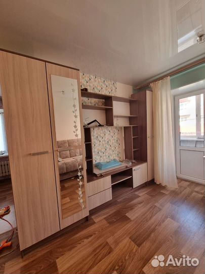 Стенка в гостиную