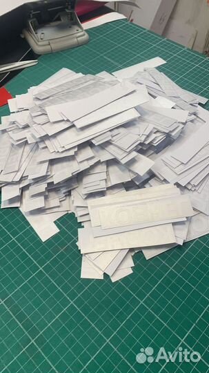 Печать наклеек