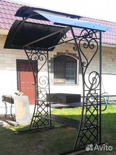 Мангал под крышей