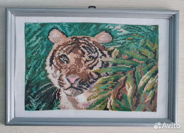 Картина вышитая крестиком "Тигр"