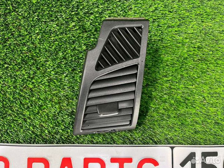 Воздуховод салона левый Bmw 1 E87 N45B16 2006