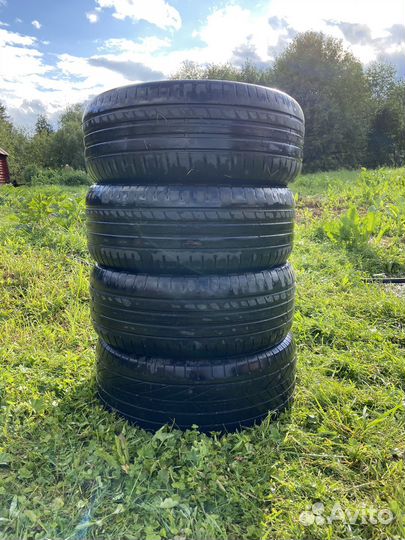 Goodyear EfficientGrip Performance 215/55 R16
