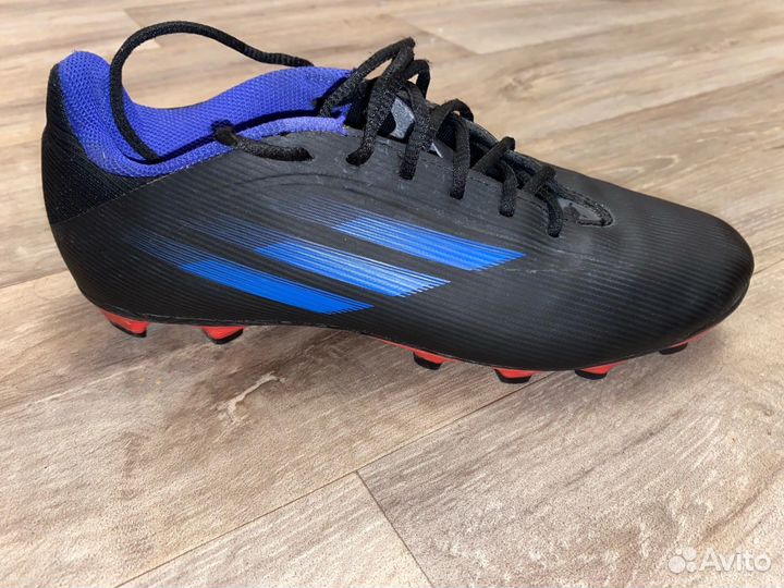 Футбольные бутсы Adidas Оригинал 40,5р