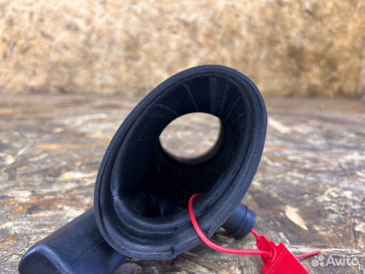 Патрубок воздушного фильтра Jaguar XF 5.0 09-15