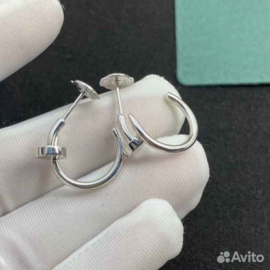 Серьги Cartier из белого золота