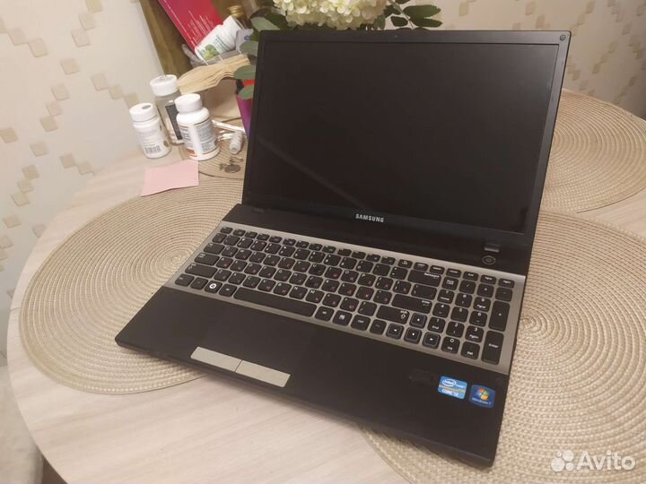 Samsung n300v i5 6gb nvidia gtx ssd