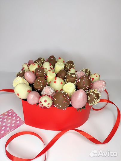Букет из клубники в шоколаде к 14 февраля