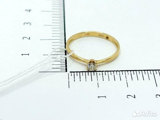 Золотое кольцо с камнем 17,5р