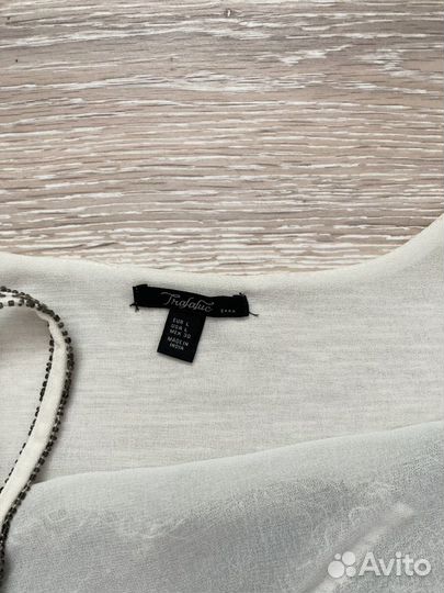 Топ с пайетками zara L