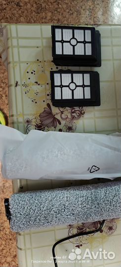 Пылесос вертикальный беспроводной KaringBee M1