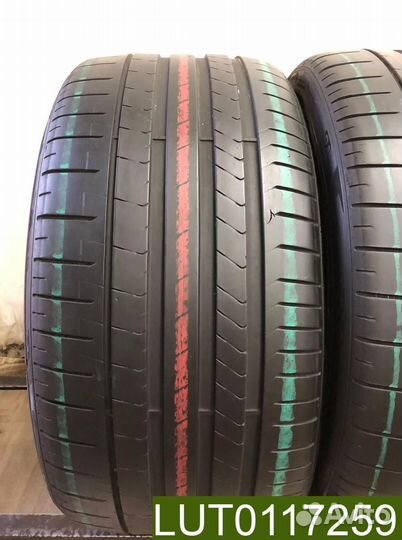 Pirelli P Zero PZ4 285/30 R22 101Y