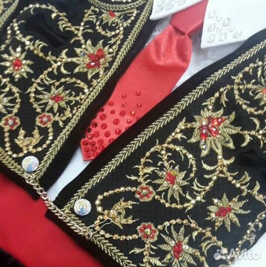 Пошив костюмов для фигурного катания, гимнастики