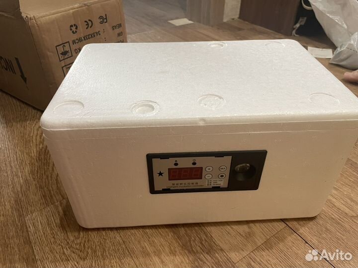 Инкубатор для яиц автоматический новый