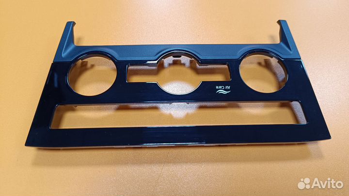 Рамка блока климата Skoda Kodiaq