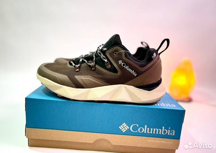 Кроссовки Columbia современные