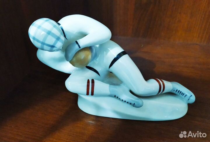 Фарфоровая статуэтка Вратарь, Полонное, зкх