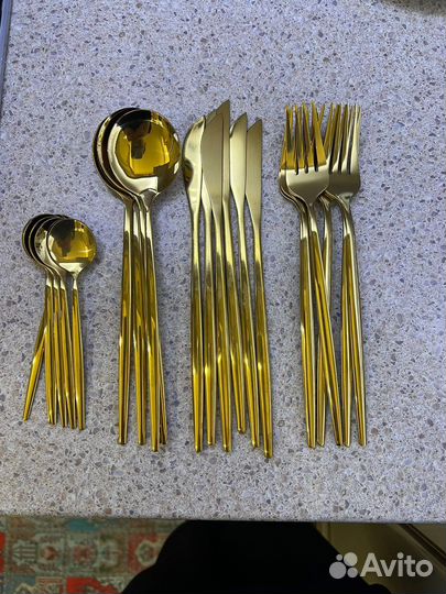 Столовые приборы на 6 персон