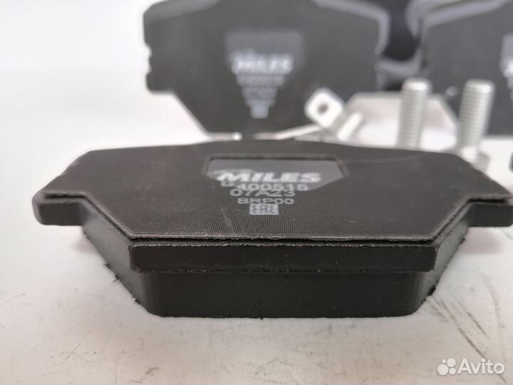 Тормозные колодки передние Smart 1998-2023