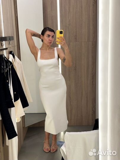 Платье молочное