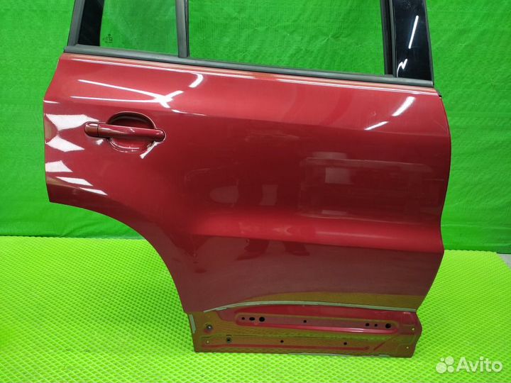 Дверь задняя правая цвет 2K/A3T VW Tiguan 07-16