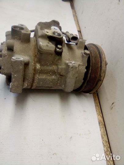 Компрессор кондиционера 2.0 Toyota RAV4