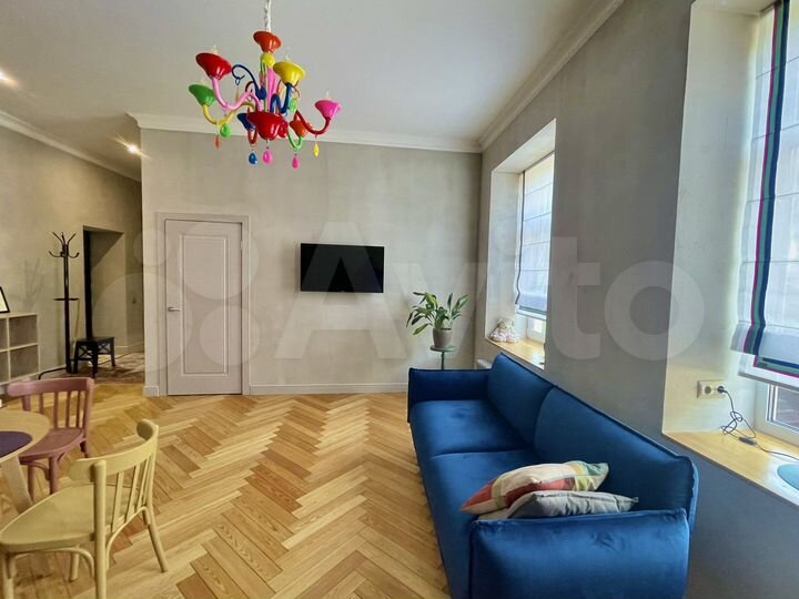 2-к. квартира, 50 м², 1/4 эт.