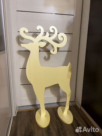 Новогодняя декорация олень