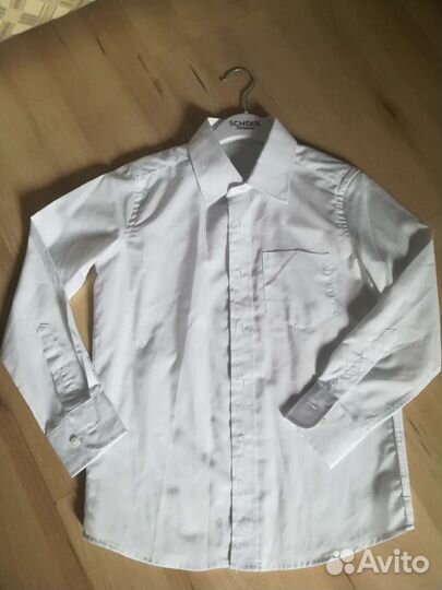 Рубашка школьная новая