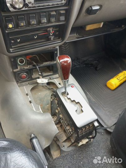 ГАЗ 3110 Волга 2.3 МТ, 2001, 180 000 км