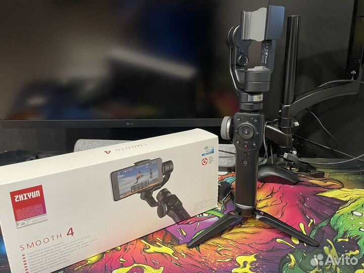 Стабилизатор для съемки Zhiyun smooth 4