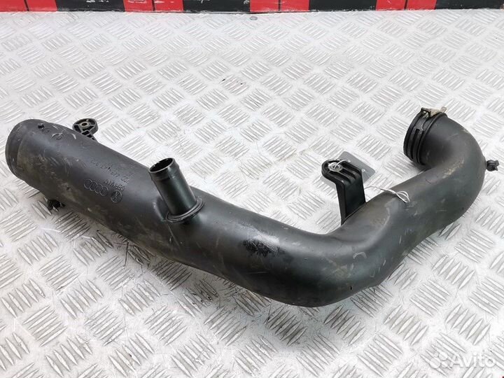 Патрубок для Skoda Octavia 1U