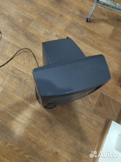 Телевизор маленький