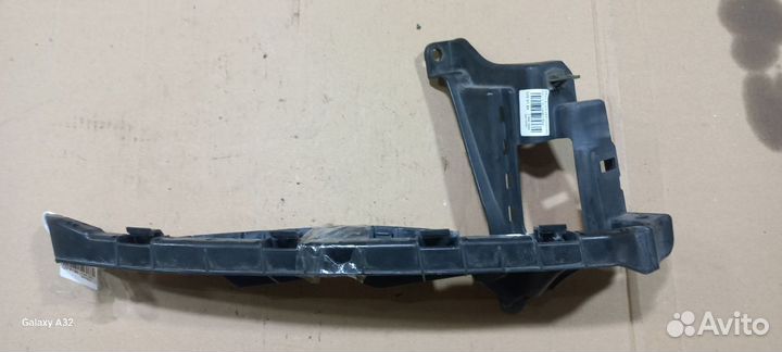 Крепление бампера Honda Stepwgn RK1 (Переднее Правое)