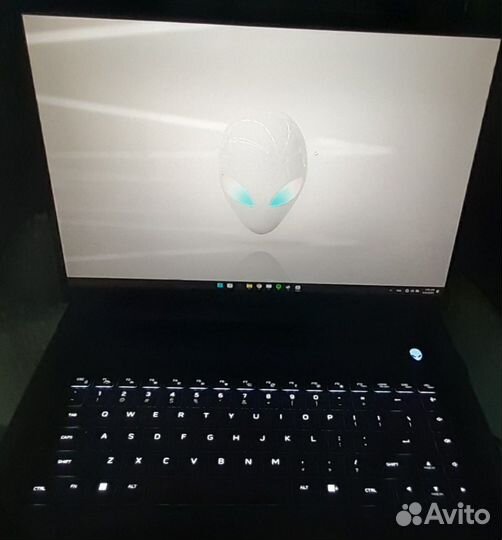 Ноутбук alienware m16 r1