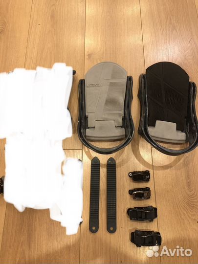 Крепленя для сноуборда Burton запчасти