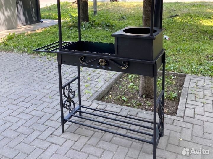 Мангал с навесом