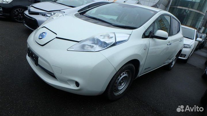 Защита бампера передняя Nissan Leaf ZE0 EM61 2014