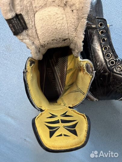 Коньки хоккейные