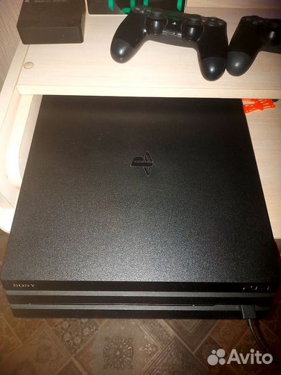 Sony playstation 4 pro 1tb