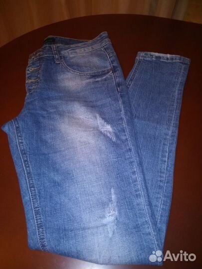 Джинсы