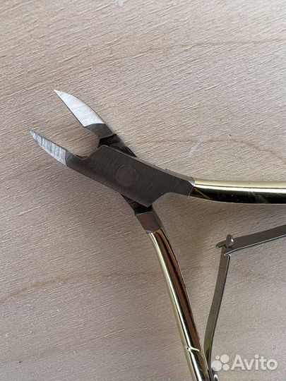 Маникюрные кусачки